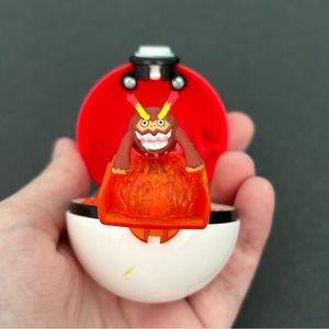 Pokémon Jakks Pacific Pop N Battle Launcher Pokeball Darmanitan Rare